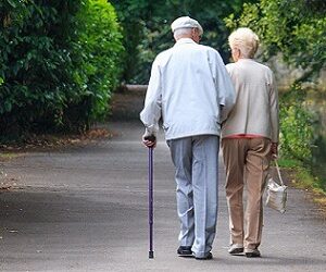 رابطه امید به زندگی و بهزیستی روان شناختی با کیفیت زندگی در سالمندان